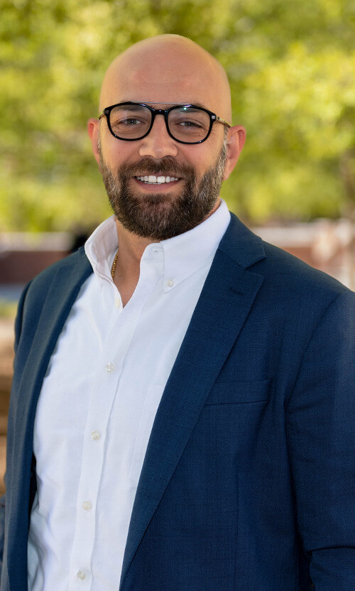 Dr. Farah Kandah headshot